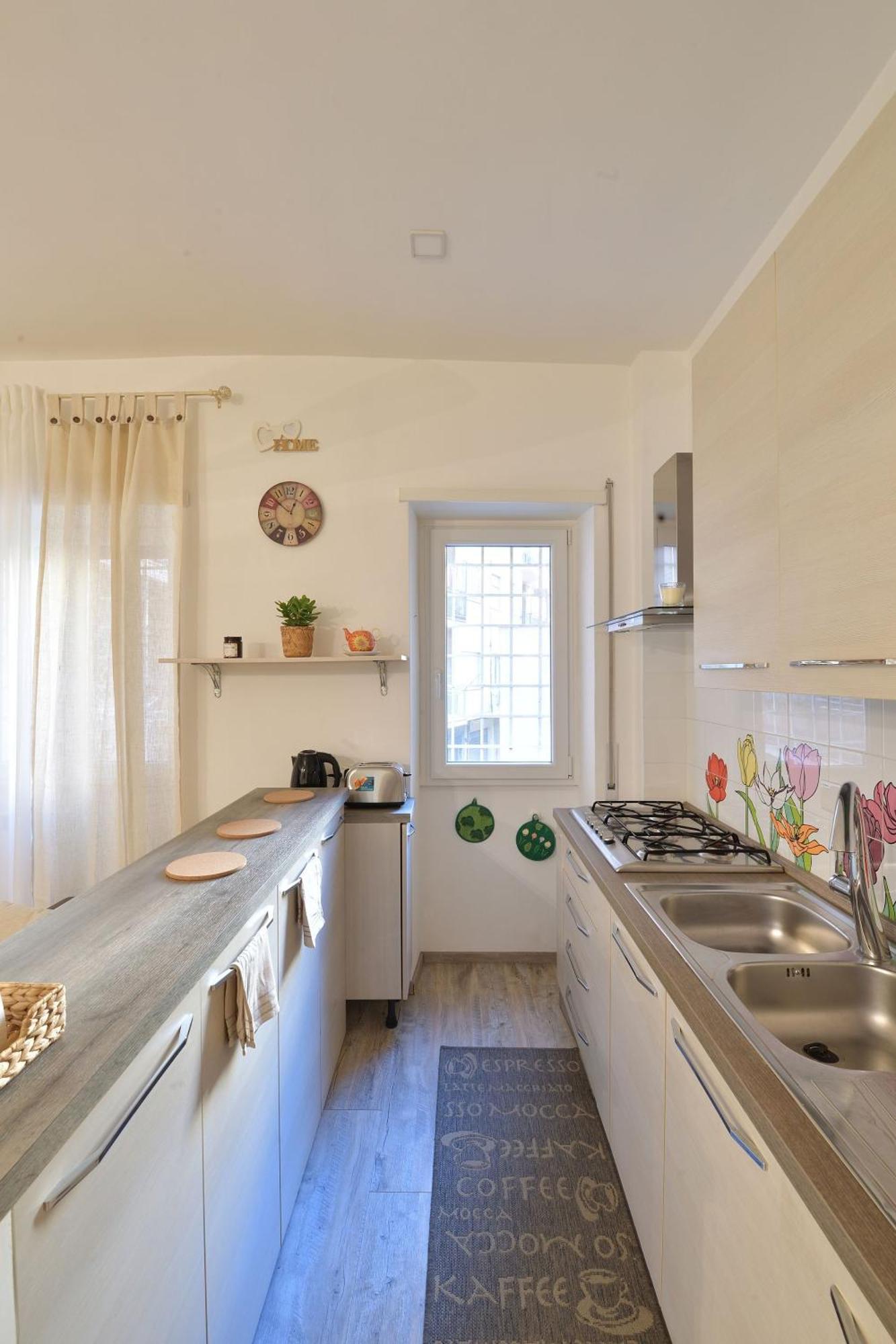 Apartment Modern And Cozy + 2bdr + Ostiense Rom